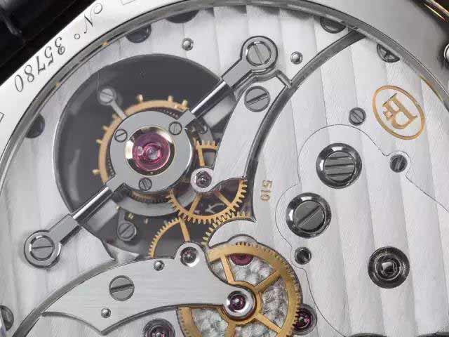 帕玛强尼陀飞轮